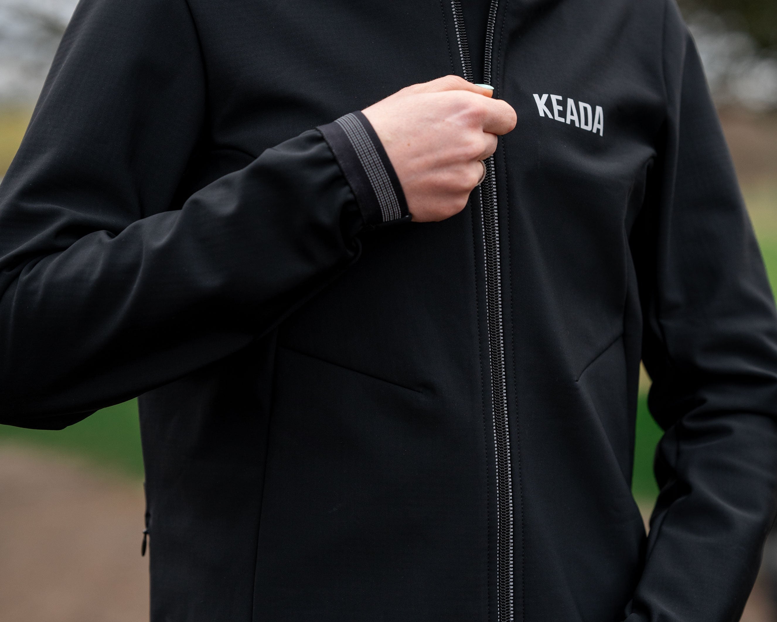 Top Tips for Cycling in Strong Winds 🌬️🚴